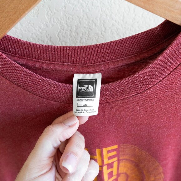 The North Face Men’s Sz Large Red Graphic T-ShirtOutdoor Adventure Half Dome Tee - Picture 3 of 5